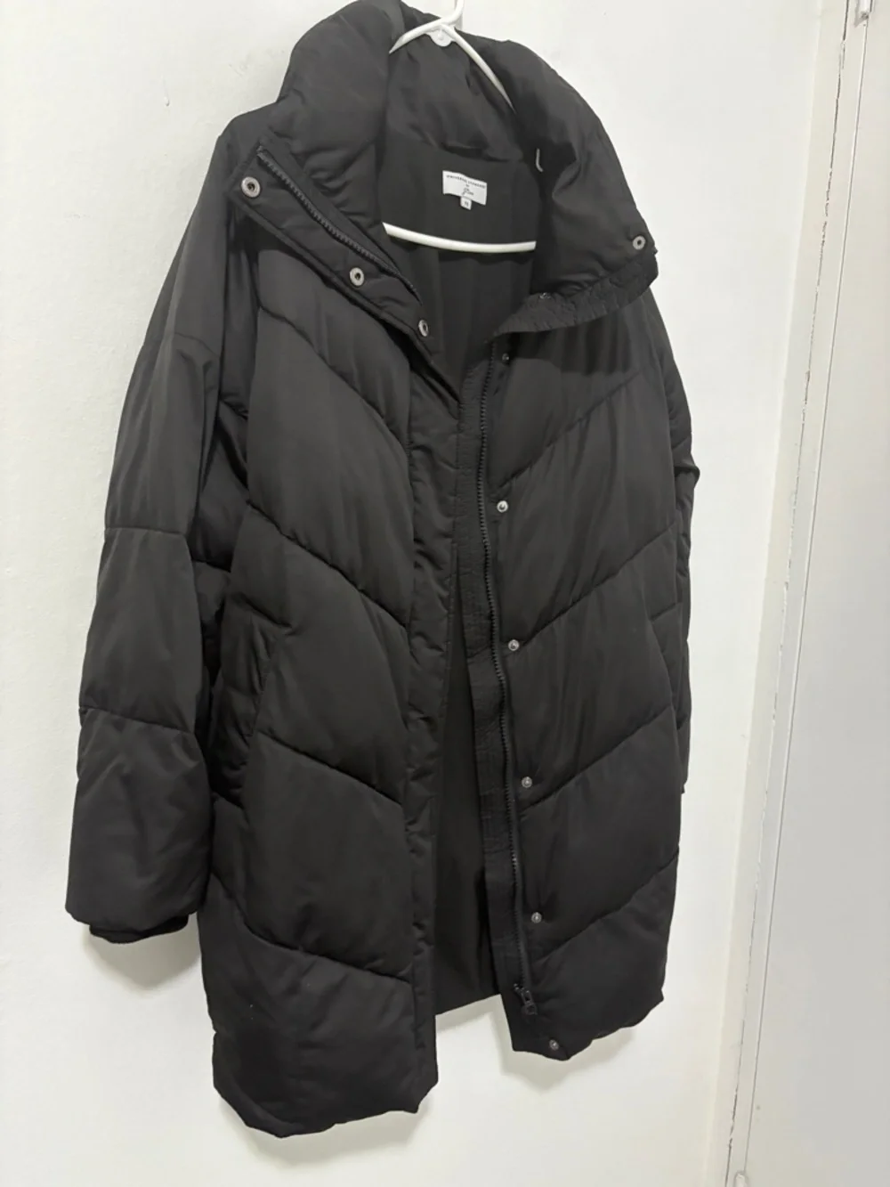 Universal Standard x J. Crew Puffer Coat in black - size XS